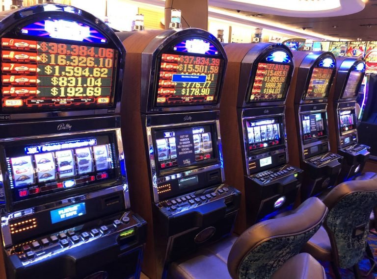 yukwd app showing live casino tables with live dealers and real-time betting